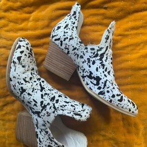 Unique Jeffery Campbell heels!